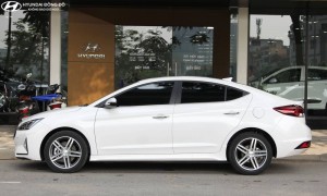 Than xe Elantra sport 2019